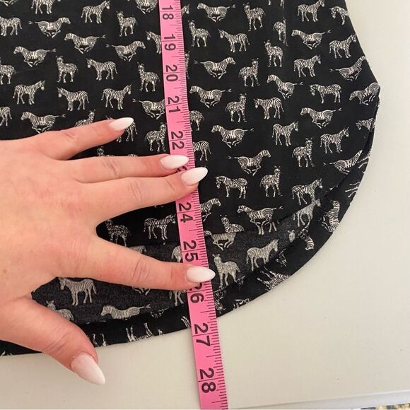 H&M Black Zebra Short Sleeve Top - Picture 9 of 10